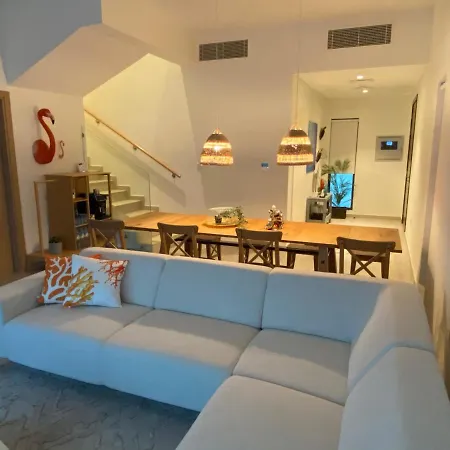The White Villa Fujairah Exterior photo
